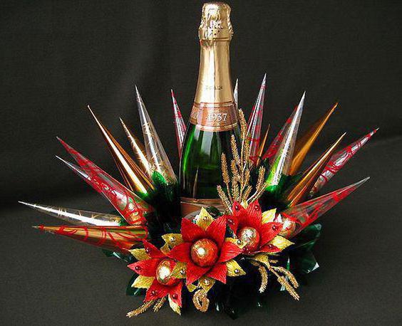 versier een fles champagne prachtig met snoep