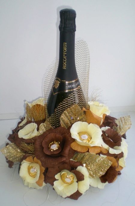 DIY-ananas van snoep en champagne: stap voor stap een fles maken - een masterclass voor beginners, foto, video