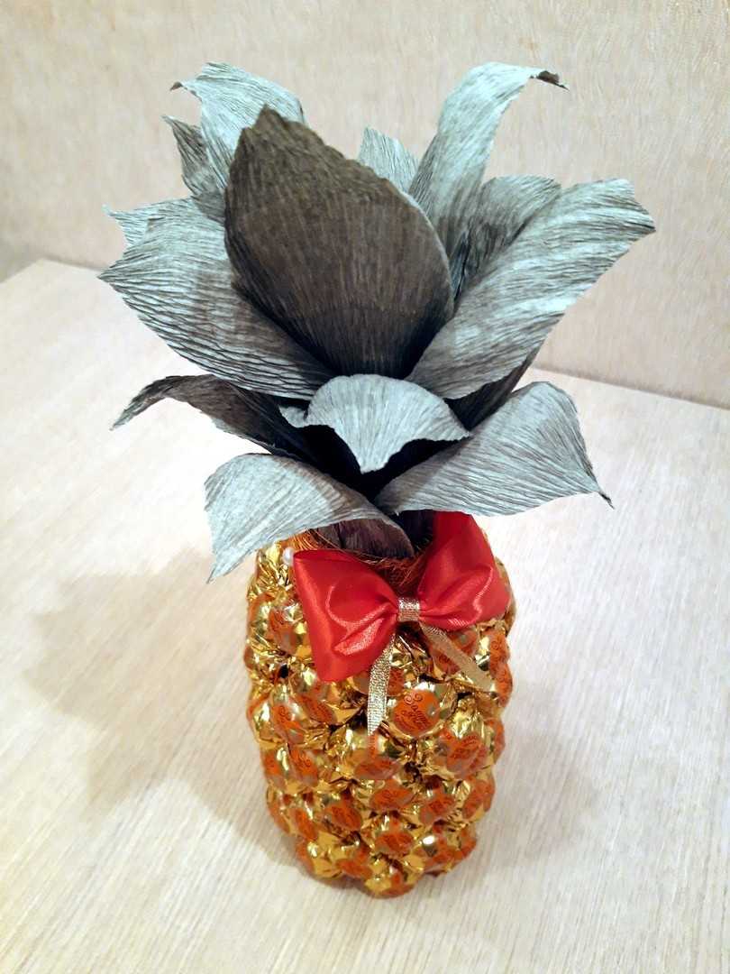 DIY-ananas van snoep en champagne: stap voor stap een fles maken - een masterclass voor beginners, foto, video