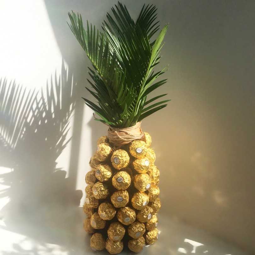 DIY-ananas van snoep en champagne: stap voor stap een fles maken - een masterclass voor beginners, foto, video