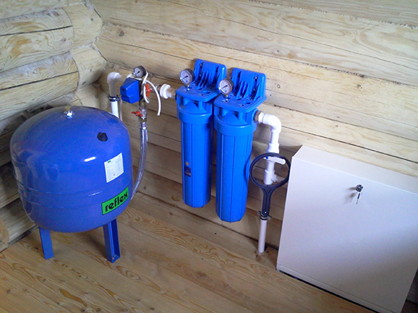 Налягане във водоснабдителната система на частна къща: спецификата на автономните системи + начини за нормализиране на налягането
