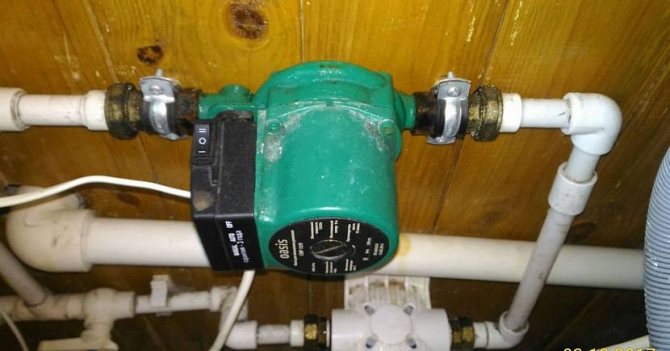 Water pressure in the plumbing of a private house.