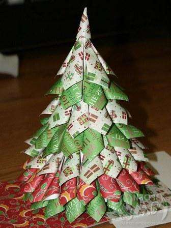 DIY Christmas tree from magazine pages