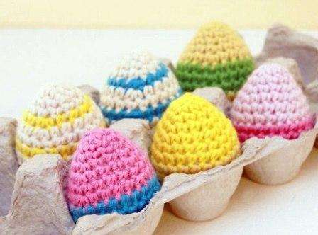 Knitted eggs, this is not the limit of imagination, if you try very hard, you can knit a very beautiful openwork stand for Easter (and not only) eggs