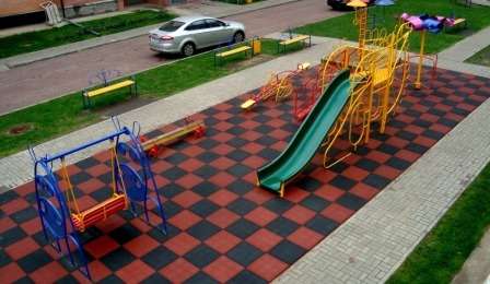 arrangement of playgrounds with your own hands