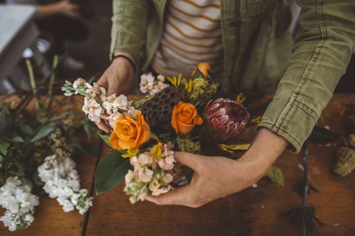 Floristry for beginners step by step, assembling bouquets, learning decor with your own hands, videos, photos