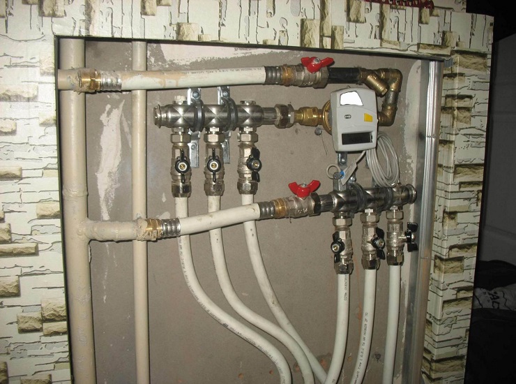 Как да поставим измервателни уреди за отопление в апартамент: инсталиране на индивидуални разходомери