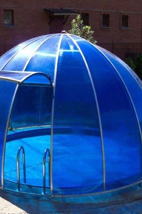 温室内のプールを適切に整理するにはどうすればよいですか？