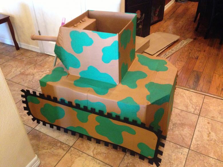 How to make a mock-up of military equipment with your own hands: step-by-step instructions, necessary materials, the best templates for cutting and gluing