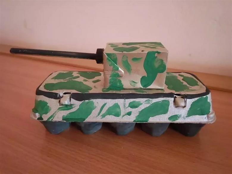 How to make a mock-up of military equipment with your own hands: step-by-step instructions, necessary materials, the best templates for cutting and gluing