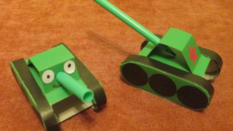 How to make a mock-up of military equipment with your own hands: step-by-step instructions, necessary materials, the best templates for cutting and gluing