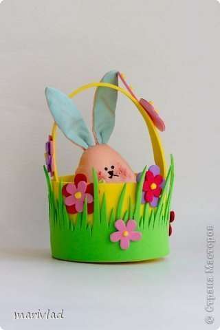 DIY felt basket