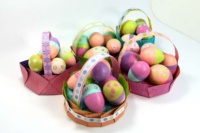 DIY Easter baskets from scrap materials