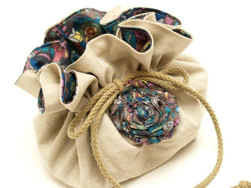 How to sew a bag with ties - DIY bags for gifts and herbs