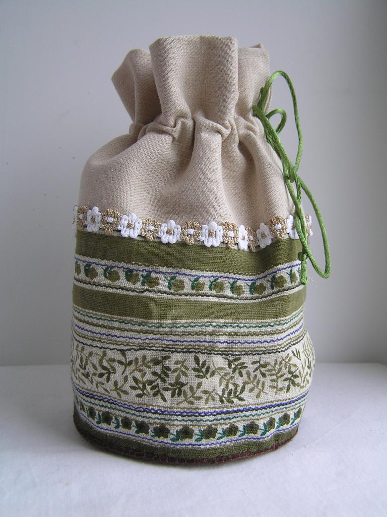 How to sew a bag with ties - DIY bags for gifts and herbs