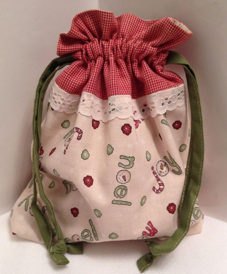 How to sew a bag with ties - DIY bags for gifts and herbs