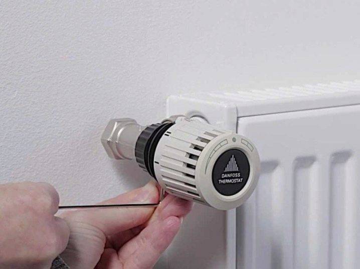 Thermostat for a heating radiator
