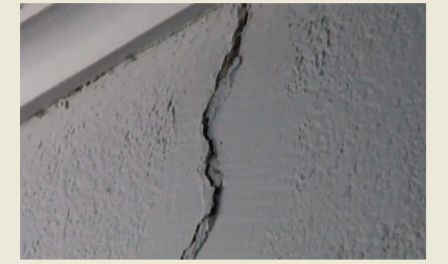 Wat te doen als zich scheuren vormen op de met gips bedekte muren?