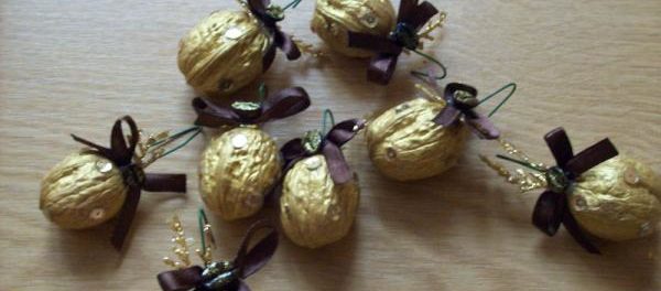 DIY kerstambachten van noten