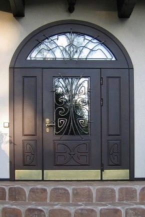 Standart dışı metal giriş kapıları