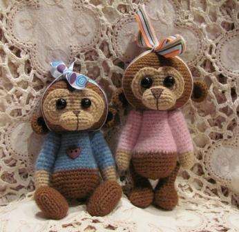 Amigurumi monkeys. DIY craft