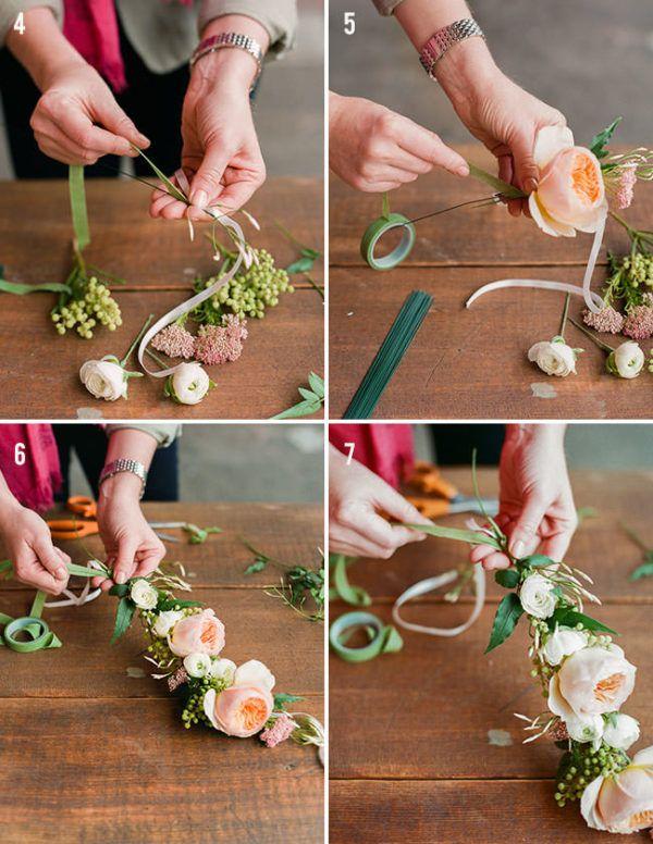 flower arrangements for the wedding on the table