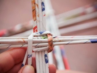 Weaving baskets and other interior items from newspaper tubes: master classes, video instructions