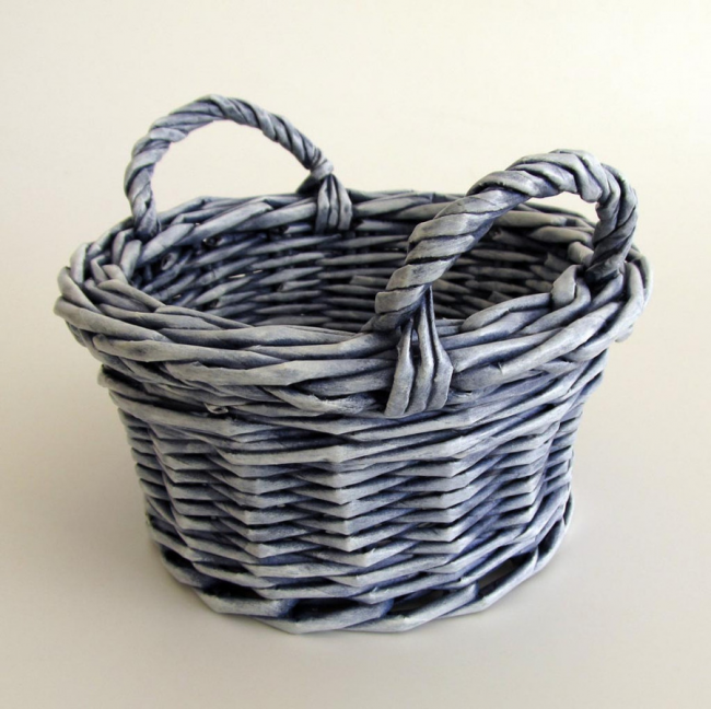 Decorative paper basket
