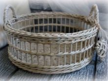 Weaving baskets and other interior items from newspaper tubes: master classes, video instructions