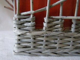 Weaving baskets and other interior items from newspaper tubes: master classes, video instructions