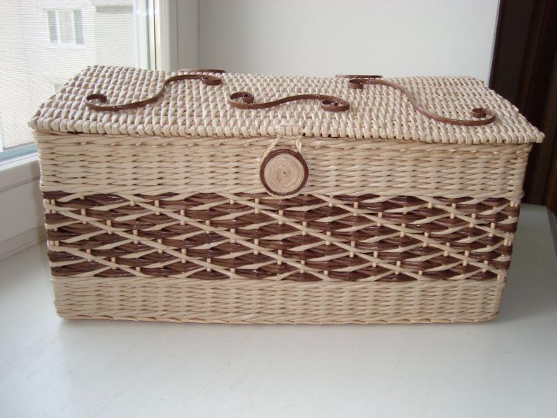 Weaving baskets and other interior items from newspaper tubes: master classes, video instructions