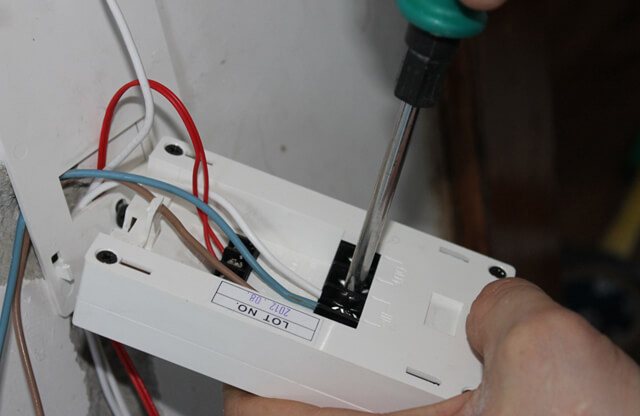how to install a thermostat for a warm floor