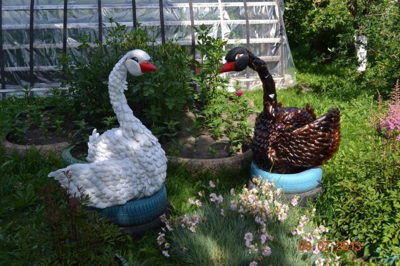 DIY kerti kézművesség improvizált eszközökből - fényképes ötletek a kert egyedi termékeiről