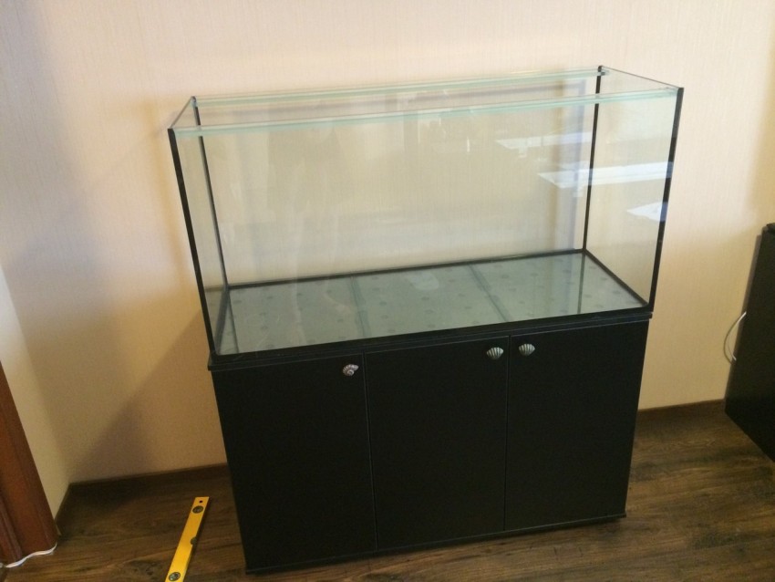 Homemade aquariums - available to everyone: a do-it-yourself aquarium at home: how to make glass, how to glue, video