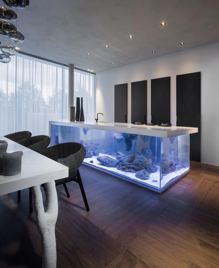 Decor for aquarium with stones