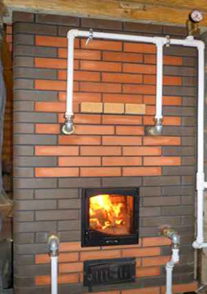 Печка с топлообменник: как да направите отопление на вода от печка