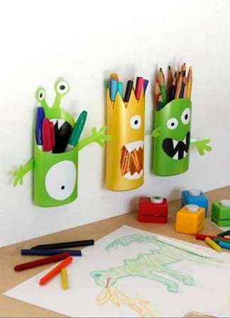 It is desirable to fix the pencil holder above the child's working surface.