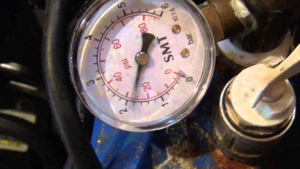 You need to monitor the pressure on the manometer